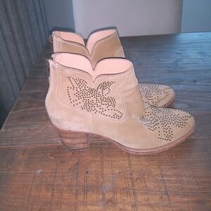 Catarina Michael Studded Western Ankle Suede Boots